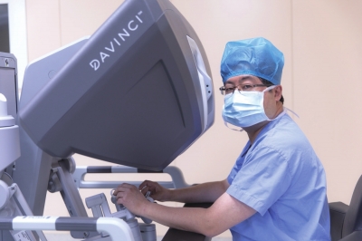 蘭大二院院長王?。捍筢t(yī)精誠“微視野”下可有大作為