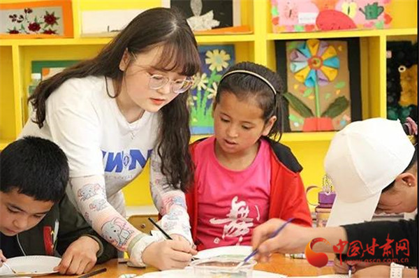 關(guān)愛山區(qū)的孩子 西北師大學子在東鄉(xiāng)、會寧開展體育美育浸潤行動活動