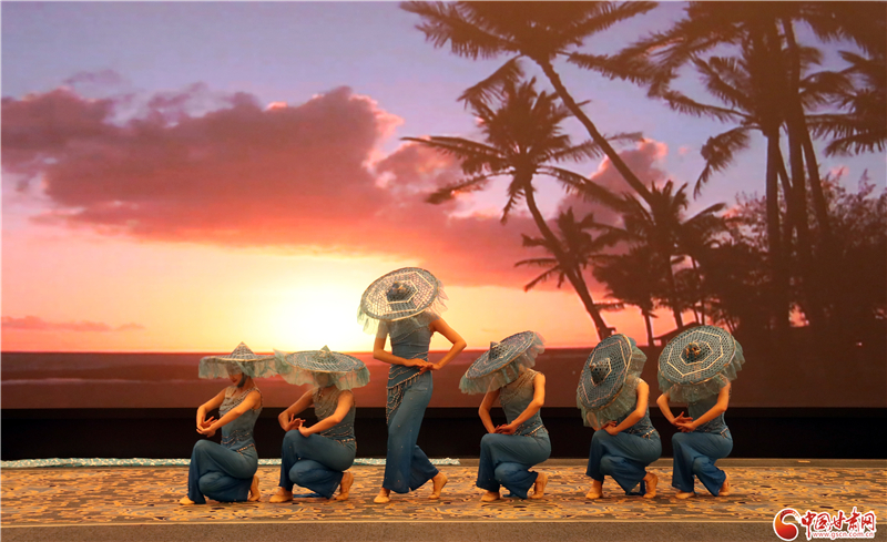 “暖冬遇見北?！背鞘型平橄盗谢顒?dòng)走進(jìn)蘭州