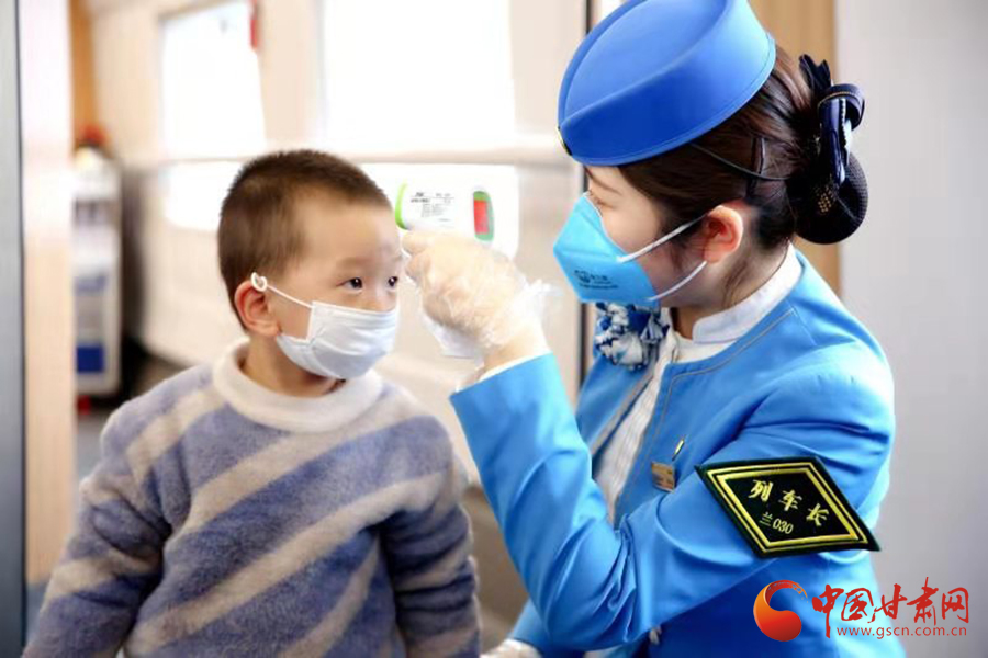 回家路上，請配合疫情防控要求 