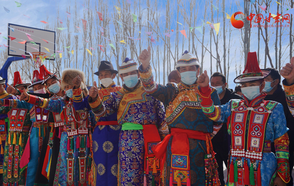 肅南：分紅啦分紅啦！南溝村村民喜領(lǐng)43.3萬元