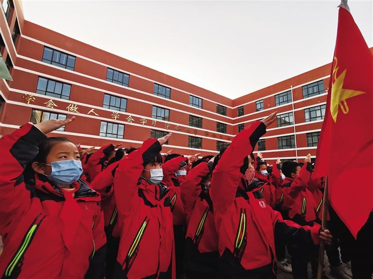 “犇”向新學期！來看蘭州娃的開學第一課