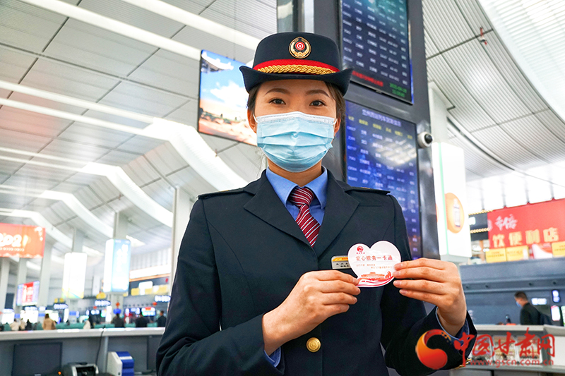 甘肅民航巴士為2021級(jí)大學(xué)生贈(zèng)票啦