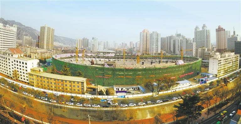 蘭州市七里河體育場主體封頂，預計明年7月交付使用