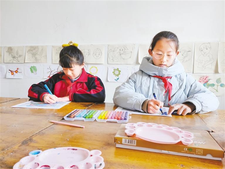 甘肅這兩名小朋友，被太空中亞平老師點了名