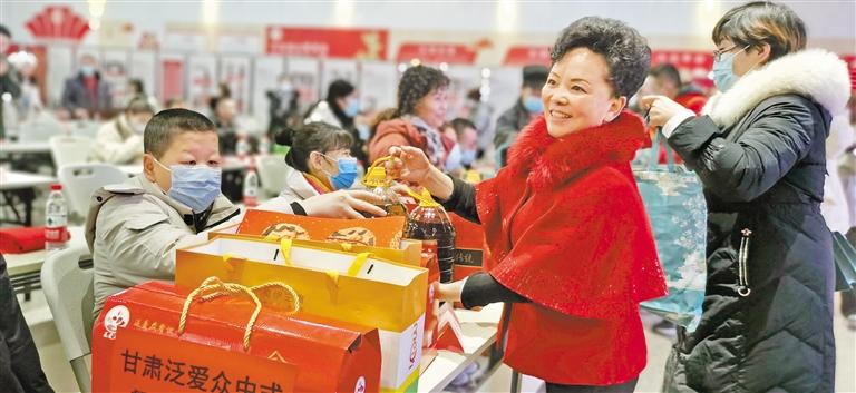 身殘志堅的郭淑芳與愛同行37年 點一盞燈，照亮別人也照亮自己