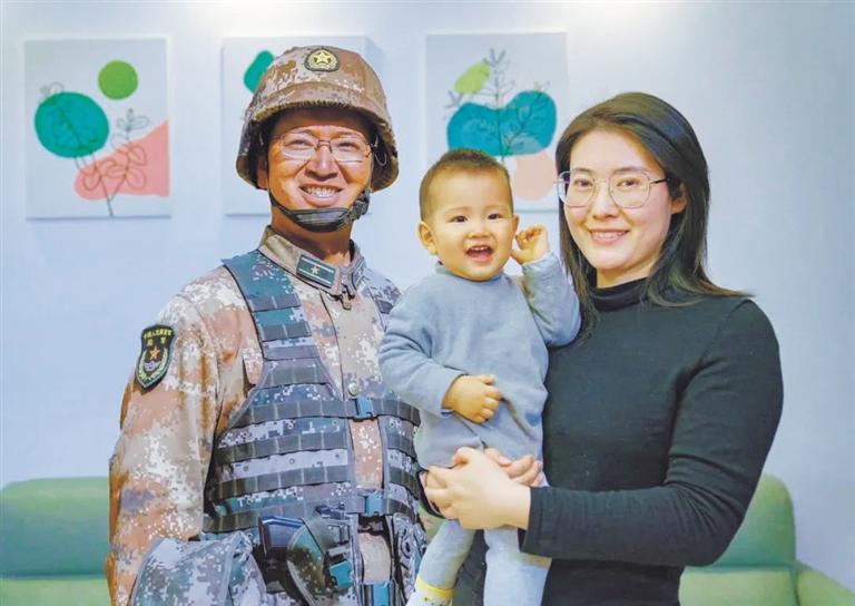 蘭州市退役軍人事務(wù)局舉行清明代祭掃儀式 陳紅軍烈士父親給兒子寫來寄語 “你是祖國的好兒女，也是我們的驕傲”