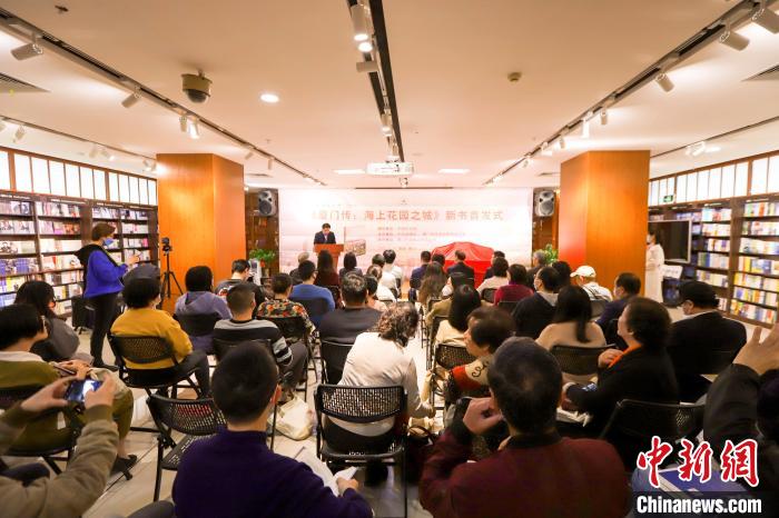 圖為首發(fā)儀式現(xiàn)場(chǎng)?！B門外圖供圖